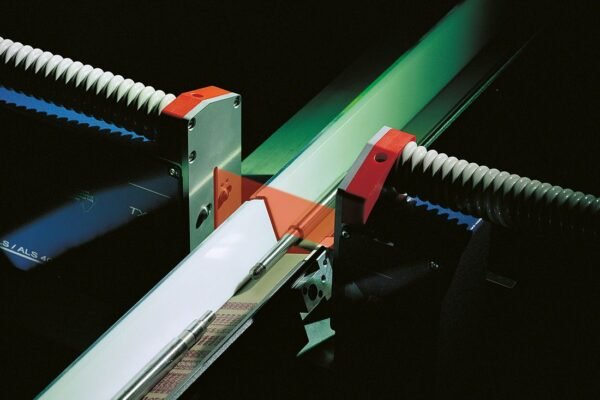 GRINDLINE - Laser System for Through-feed, Single Diameter Measuring and Grinder Regulation